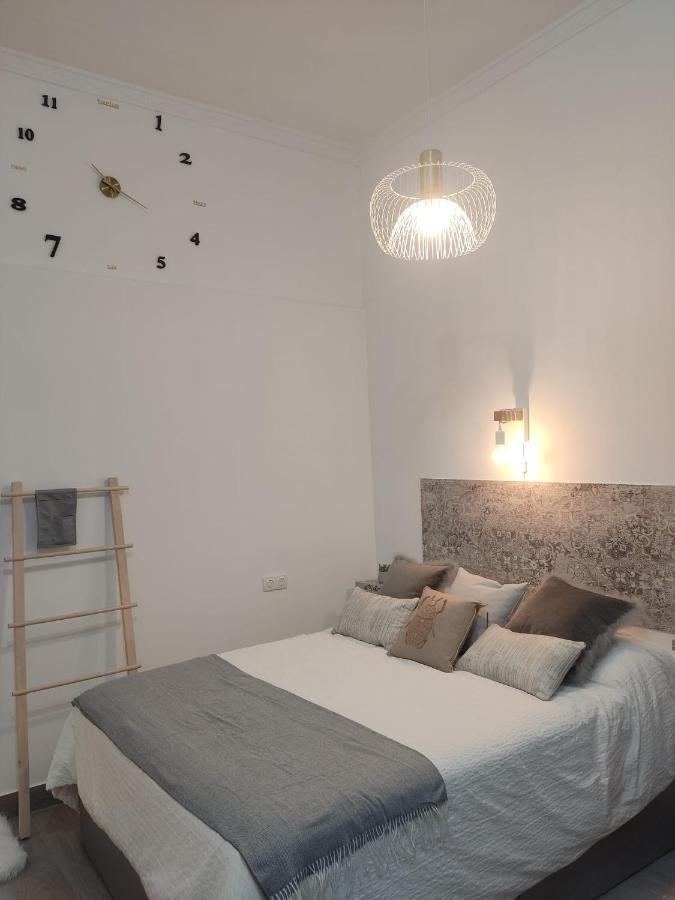 Santa Clara Urban Apartment II Seville Exterior photo