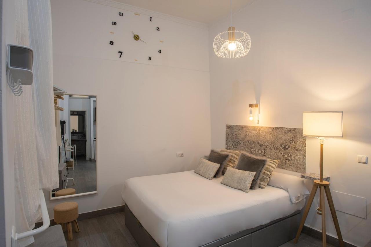 Santa Clara Urban Apartment II Seville Exterior photo